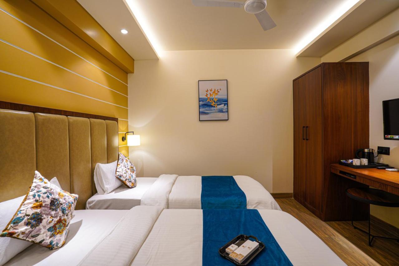 Hotel El Magnifico 苏拉特 外观 照片