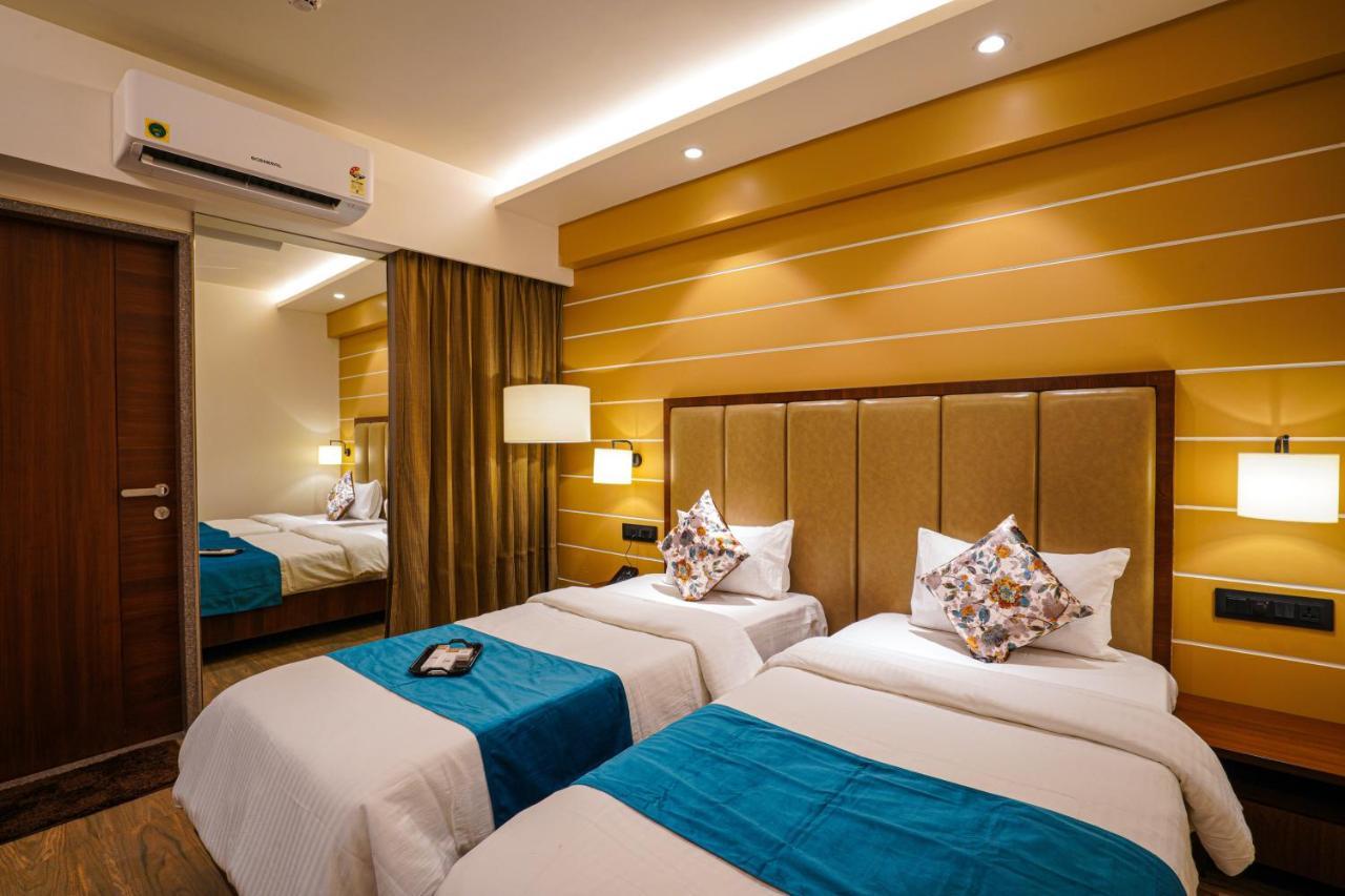Hotel El Magnifico 苏拉特 外观 照片
