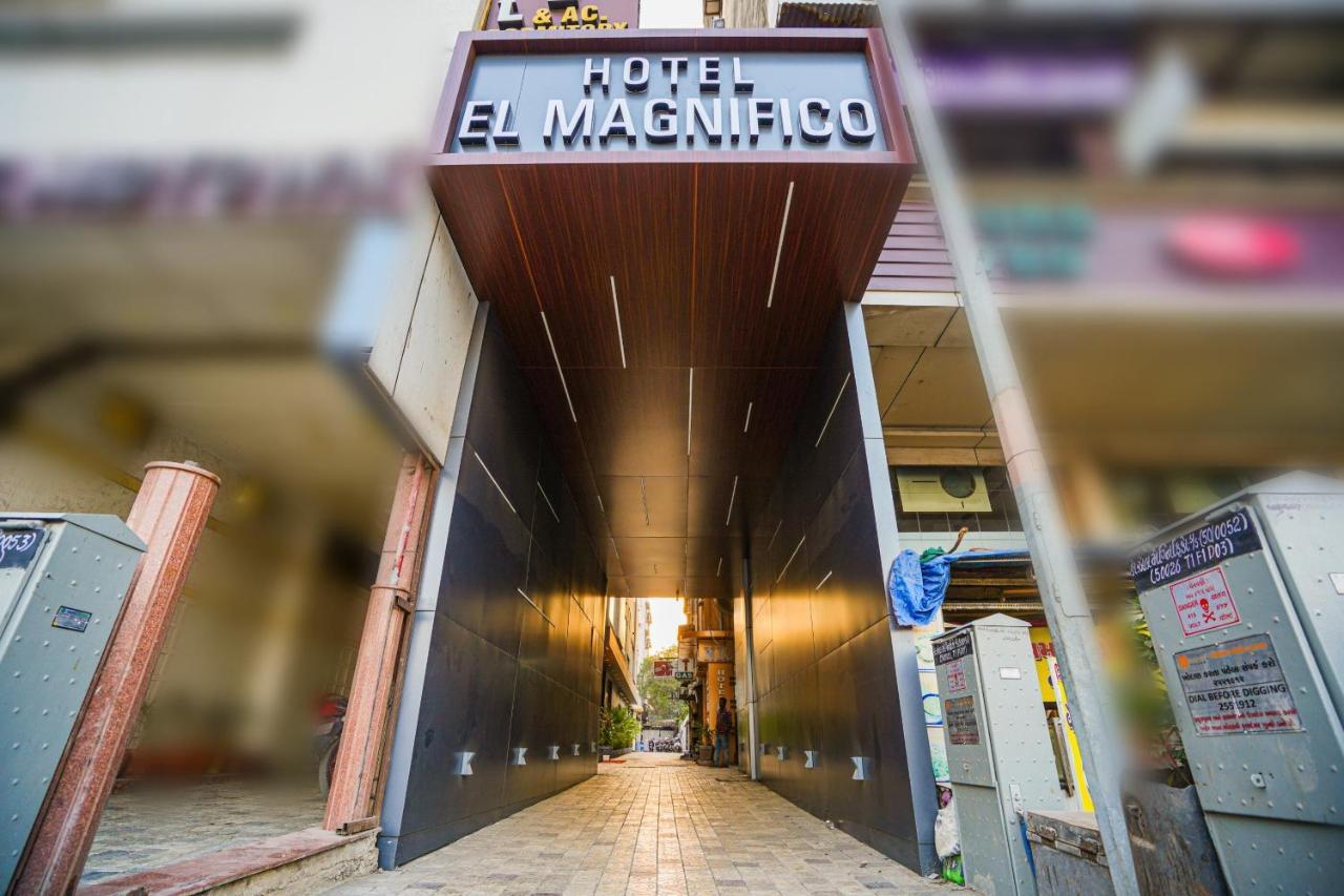 Hotel El Magnifico 苏拉特 外观 照片