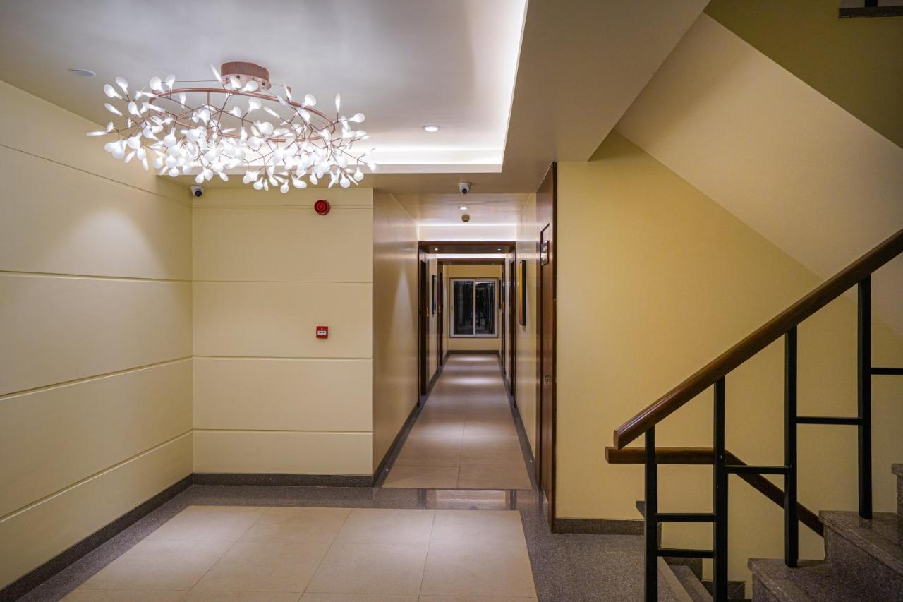 Hotel El Magnifico 苏拉特 外观 照片