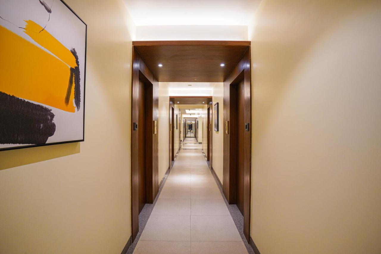 Hotel El Magnifico 苏拉特 外观 照片